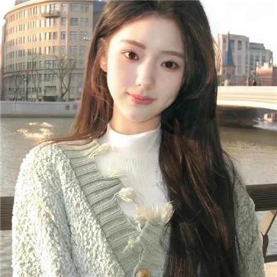 关于莉莉周的一切